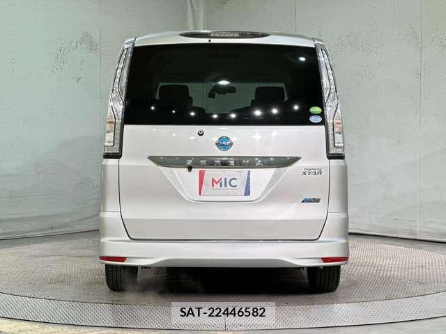 Nissan SERENA 2015-08 8414937-5