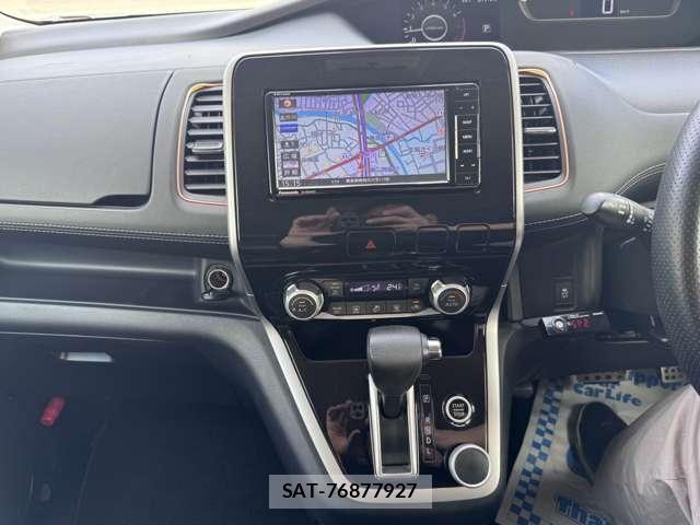 Nissan SERENA 2017-03 8438878-9