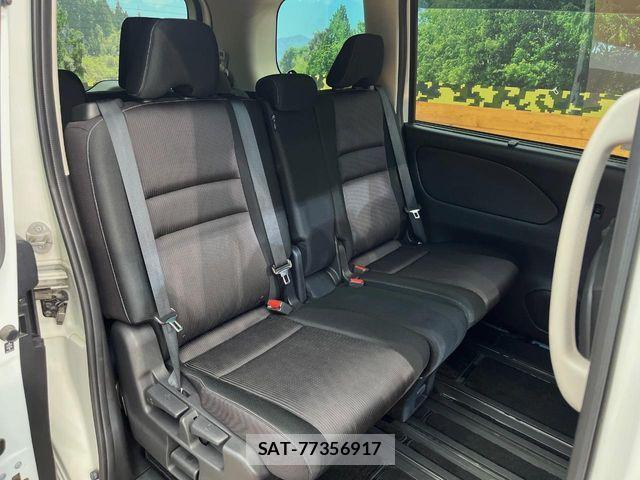 Nissan SERENA 2017-12 8458402-10