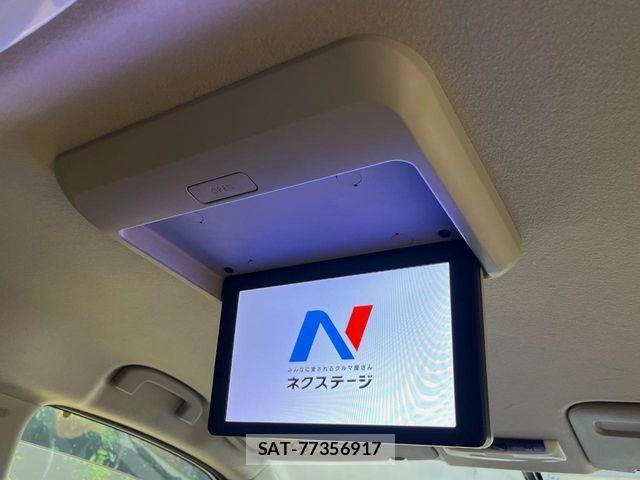 Nissan SERENA 2017-12 8458402-2