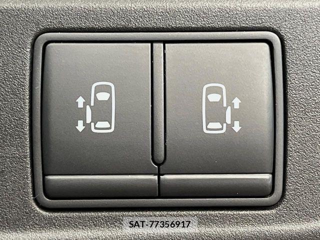 Nissan SERENA 2017-12 8458402-5