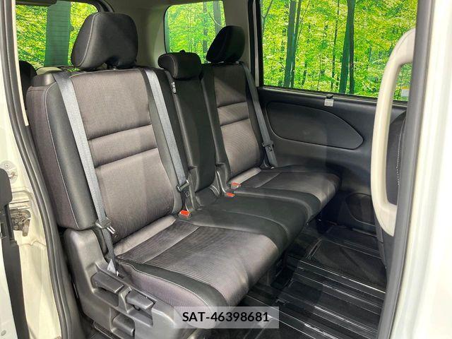 Nissan SERENA 2018-03 8458403-9