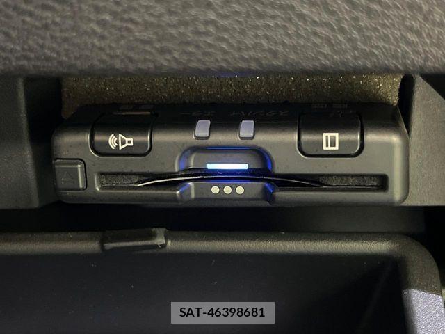 Nissan SERENA 2018-03 8458403-7