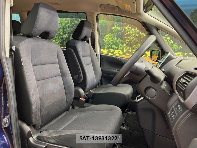 Nissan SERENA 2017-08 8458404-9