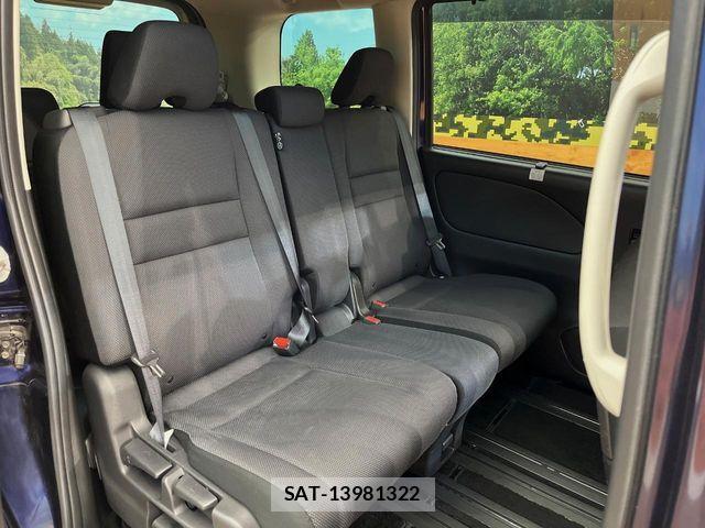 Nissan SERENA 2017-08 8458404-10