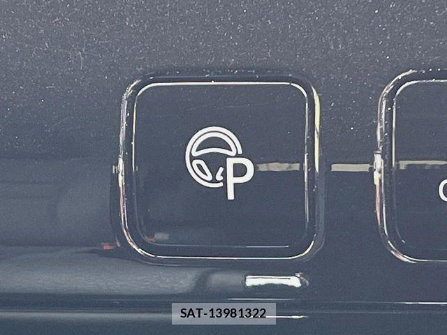 Nissan SERENA 2017-08 8458404-8