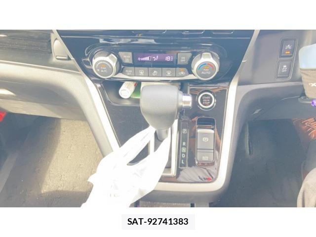 Nissan SERENA 2018-01 8458405-9