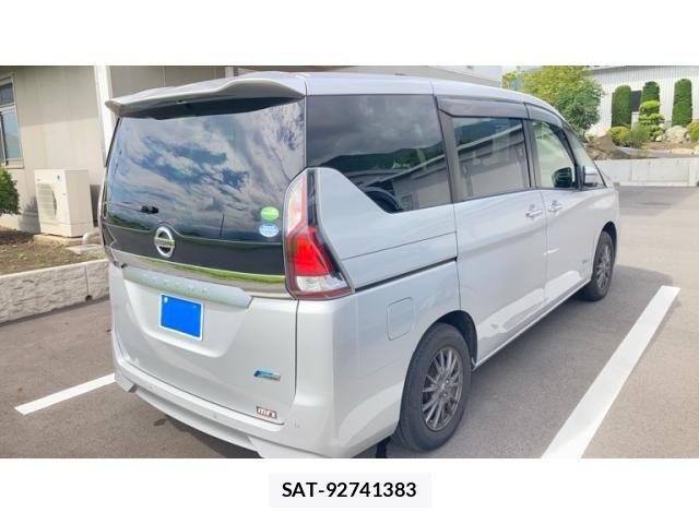 Nissan SERENA 2018-01 8458405-4
