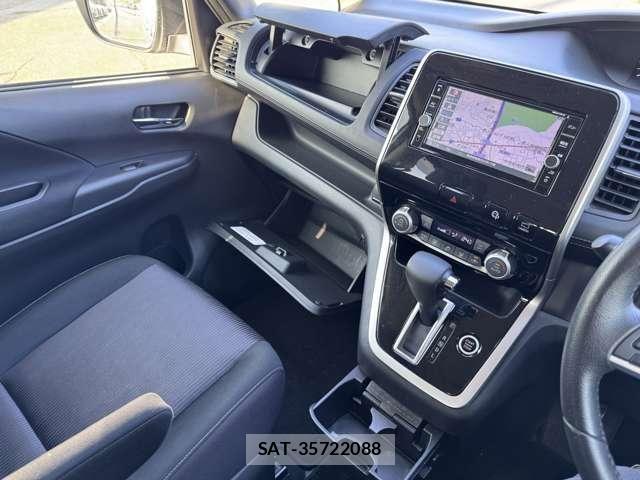 Nissan SERENA 2017-08 8486074-9