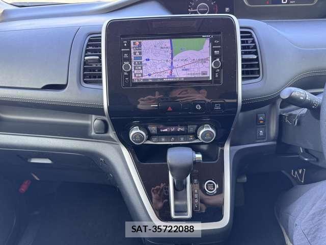 Nissan SERENA 2017-08 8486074-10