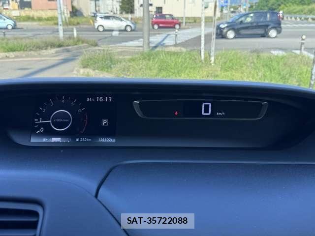 Nissan SERENA 2017-08 8486074-17