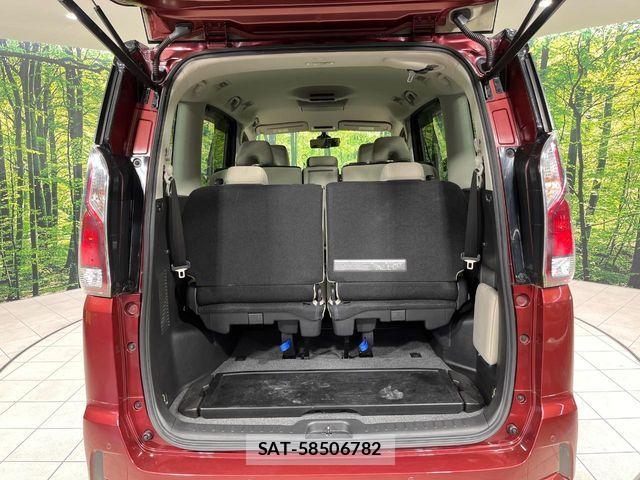 Nissan SERENA 2017-06 8527321-10
