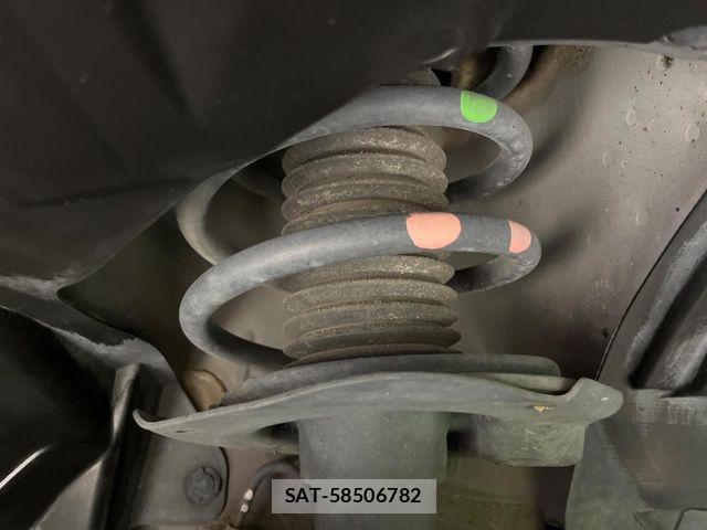 Nissan SERENA 2017-06 8527321-19