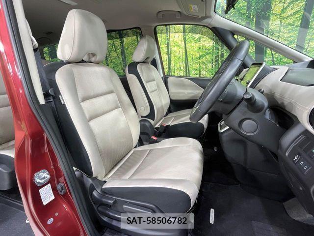 Nissan SERENA 2017-06 8527321-7