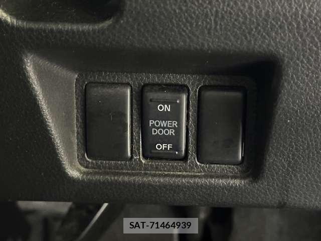 Nissan SERENA 2015-09 8563525-16