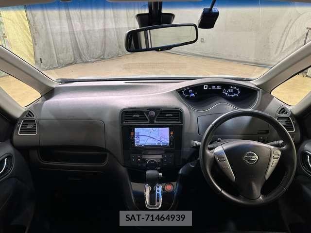 Nissan SERENA 2015-09 8563525-18