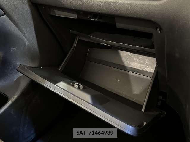 Nissan SERENA 2015-09 8563525-29