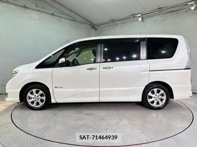 Nissan SERENA 2015-09 8563525-7