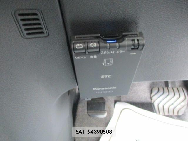 Nissan SERENA 2017-09 8563524-10