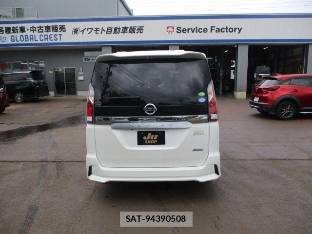 Nissan SERENA 2017-09 8563524-4