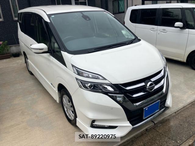 Nissan SERENA 2016-10 8661517-1
