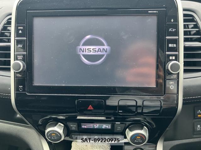 Nissan SERENA 2016-10 8661517-19