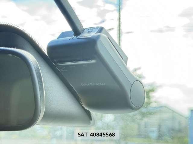 Nissan SERENA 2016-06 8745818-14