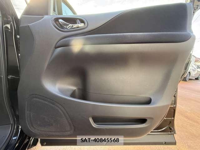 Nissan SERENA 2016-06 8745818-24