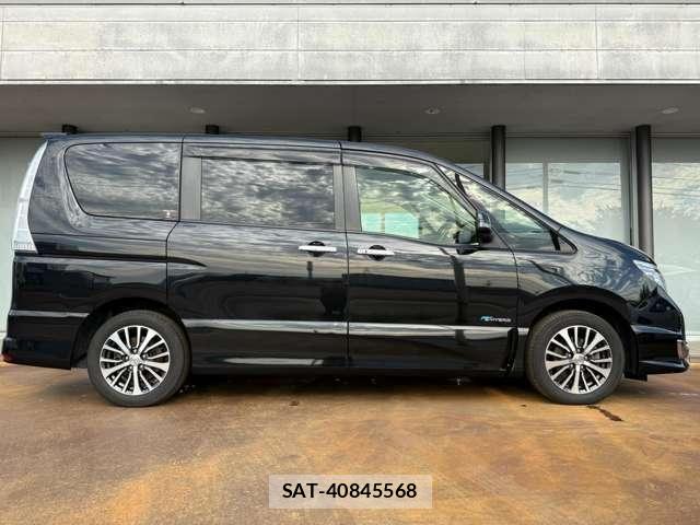 Nissan SERENA 2016-06 8745818-3