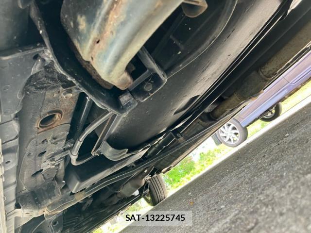 Nissan SERENA 2016-09 8745819-10