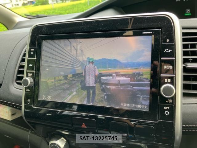 Nissan SERENA 2016-09 8745819-23