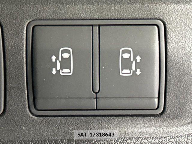Nissan SERENA 2017-02 8782017-6