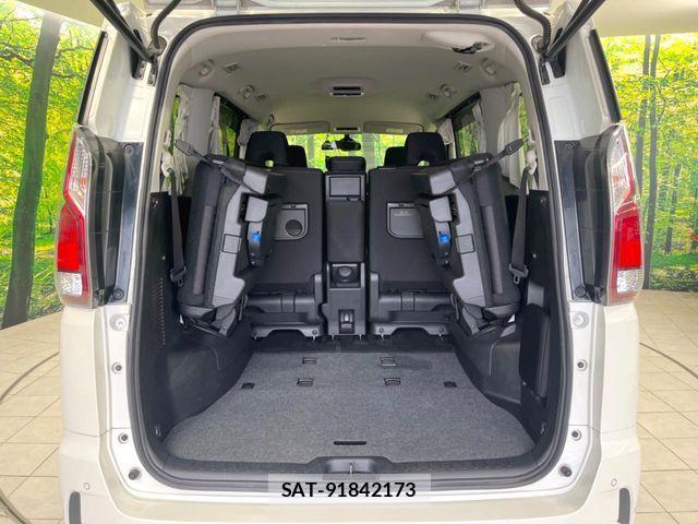 Nissan SERENA 2018-02 8782018-10