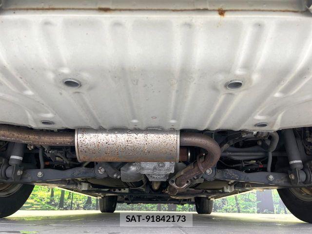Nissan SERENA 2018-02 8782018-18