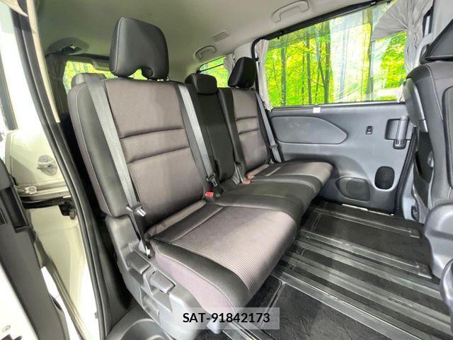 Nissan SERENA 2018-02 8782018-8