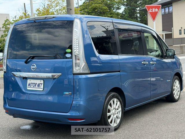 Nissan SERENA 2016-05 8797463-1