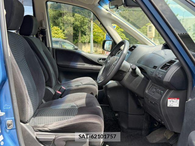 Nissan SERENA 2016-05 8797463-26