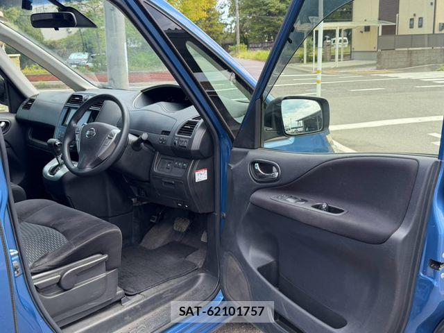 Nissan SERENA 2016-05 8797463-29