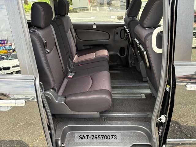Nissan SERENA 2013-12 8797462-19