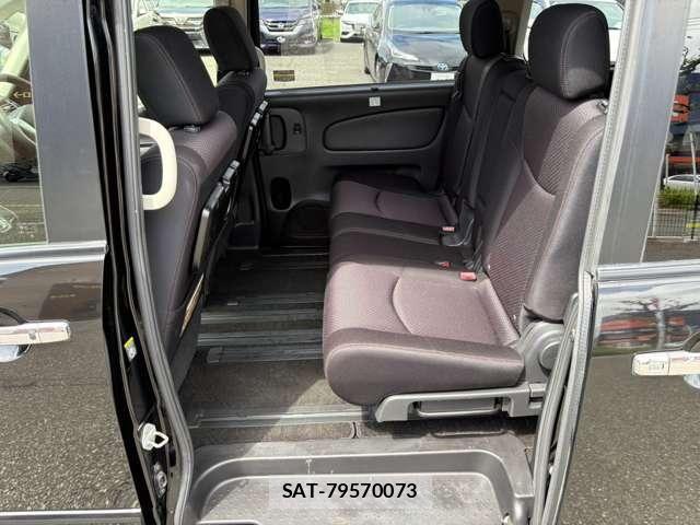 Nissan SERENA 2013-12 8797462-21