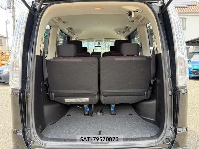 Nissan SERENA 2013-12 8797462-24