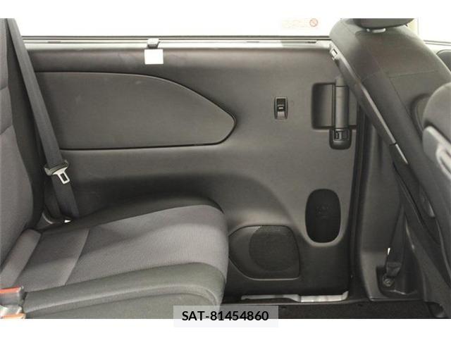 Nissan SERENA 2022-07 8831530-29