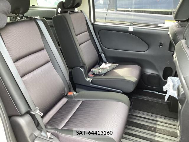 Nissan SERENA 2017-04 8831531-23