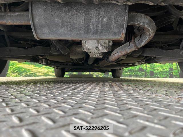 Nissan SERENA 2019-10 8850620-19