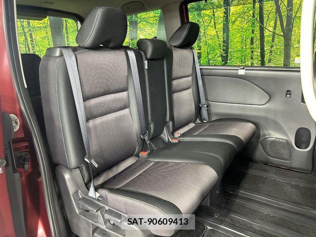Nissan SERENA 2017-08 8850623-11
