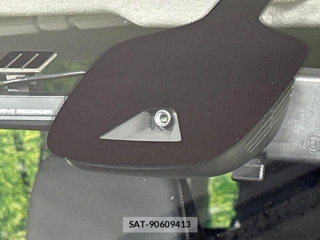 Nissan SERENA 2017-08 8850623-5