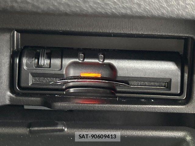 Nissan SERENA 2017-08 8850623-8