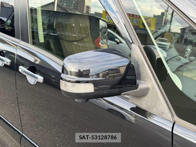 Nissan SERENA 2014-12 8872050-23