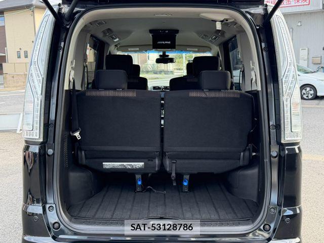 Nissan SERENA 2014-12 8872050-6