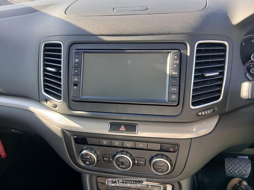 VolksWagen SHARAN 2014-08 1311433-22